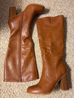 Brown boots